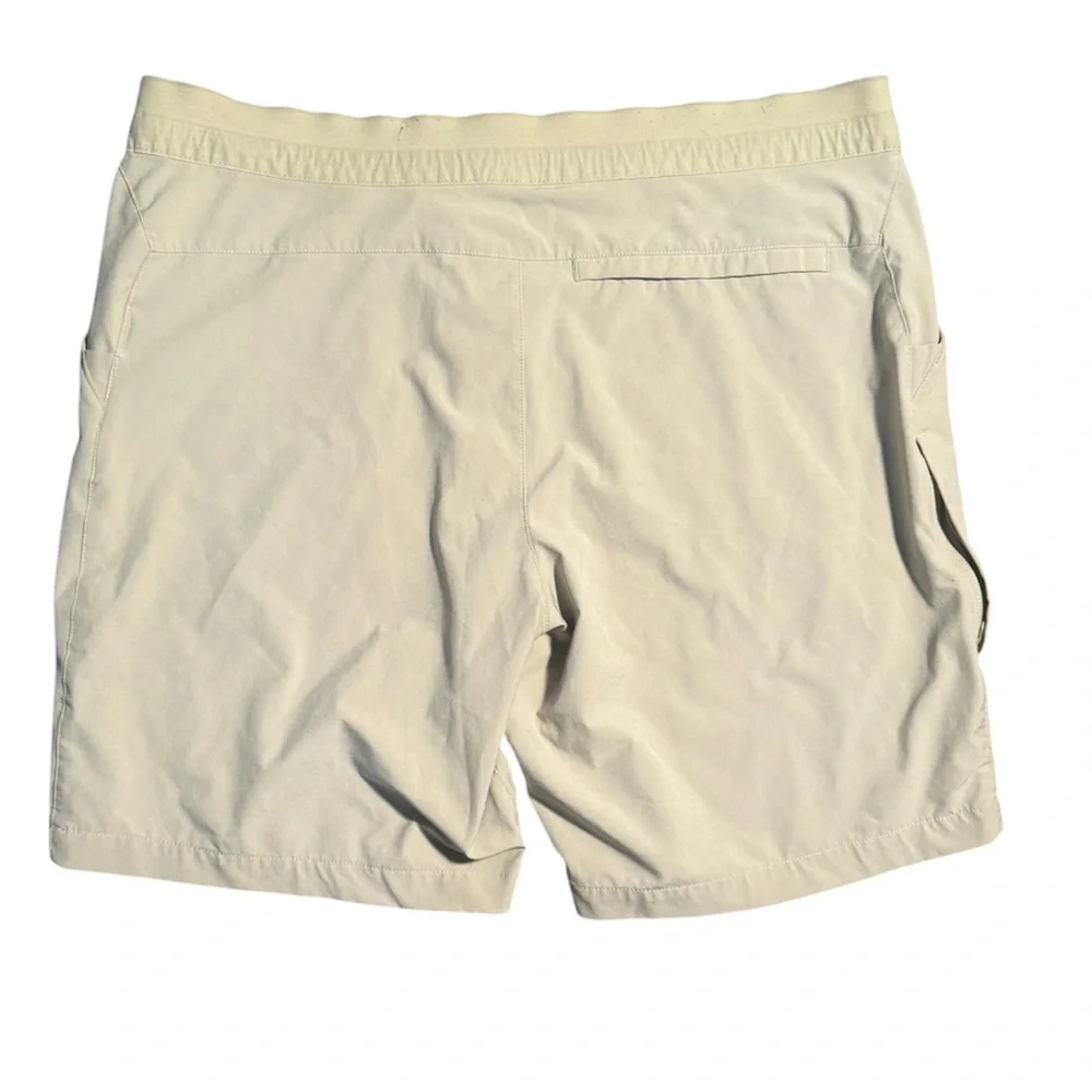 The North Face Tan  Shorts‎ Lightweight Quick-Dry size 38 Gorpcore
